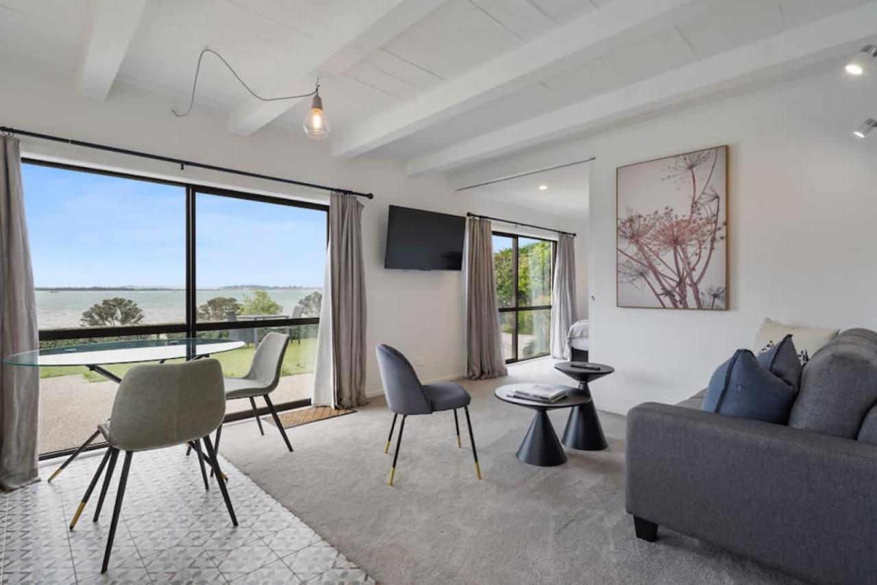Magnificent Beachfront Mansion - Pool - Fireplace Auckland Exteriör bild